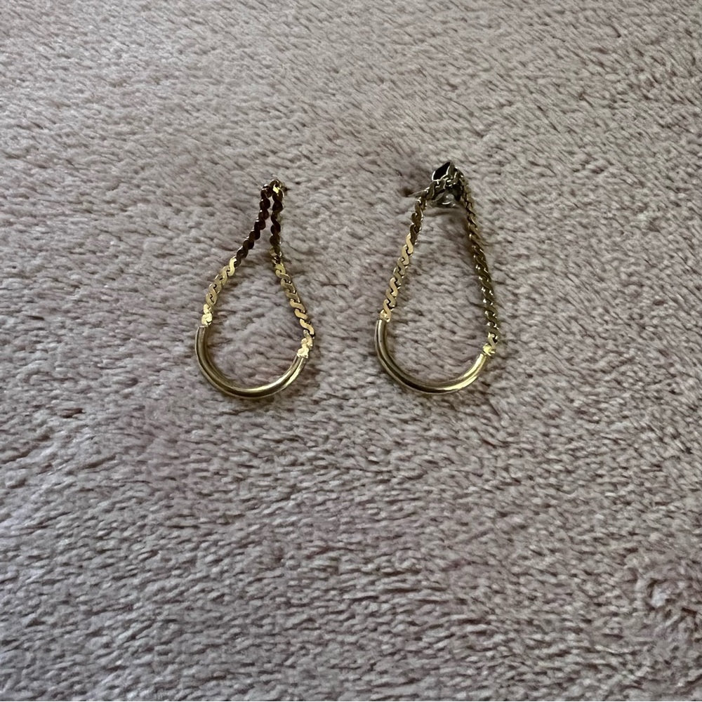 Vintage earrings 🌸